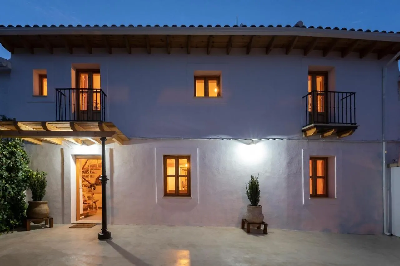 Casa Manuela contacts
